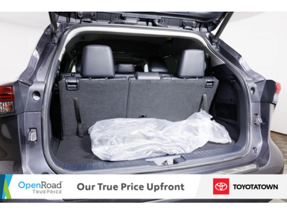 used 2022 Toyota Highlander car, priced at $44,998