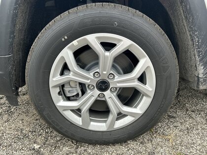 used 2026 Jeep Compass car, priced at $42,003