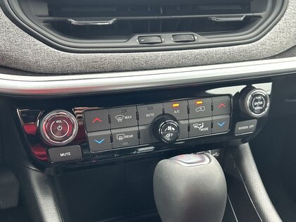 used 2026 Jeep Compass car, priced at $42,003