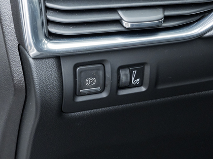 used 2021 Cadillac XT4 car, priced at $23,993