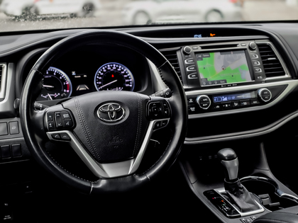 used 2018 Toyota Highlander car, priced at $30,495