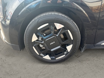 used 2025 Kia Carnival car, priced at $46,995