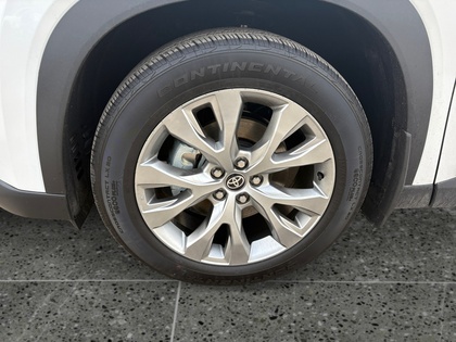 used 2026 Toyota Grand Highlander car, priced at $71,995