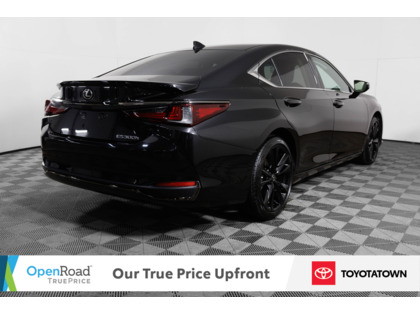 used 2025 Lexus ES 300h car, priced at $56,998