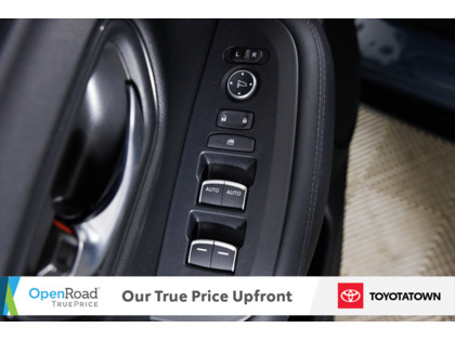 used 2025 Honda HR-V car, priced at $37,998