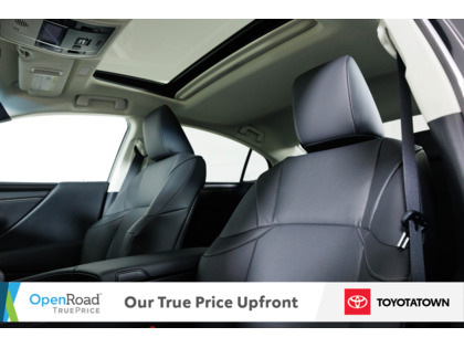 used 2025 Lexus ES 300h car, priced at $56,998