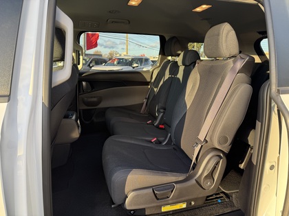 used 2025 Kia Carnival car, priced at $43,950