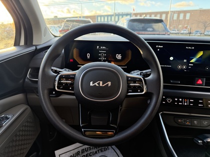 used 2025 Kia Carnival car, priced at $43,950