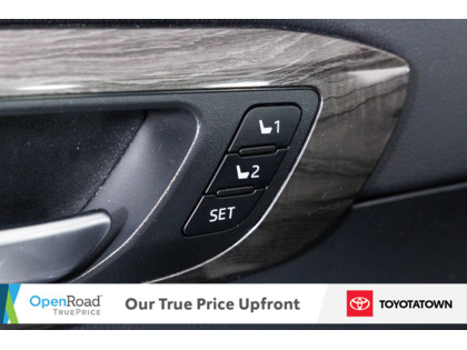 used 2020 Toyota Highlander car, priced at $46,998