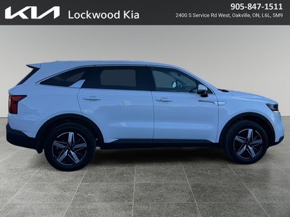 used 2023 Kia Sorento car, priced at $31,999