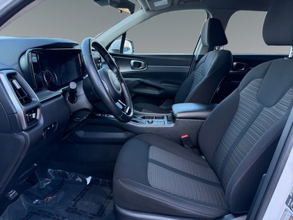 used 2023 Kia Sorento car, priced at $31,999
