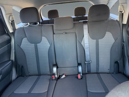 used 2023 Kia Sorento car, priced at $31,999