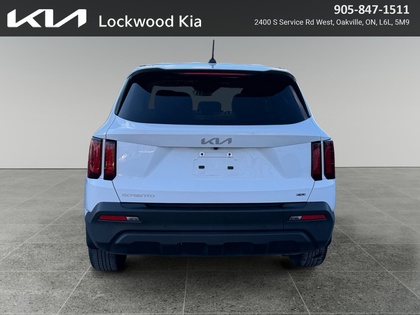 used 2023 Kia Sorento car, priced at $31,999