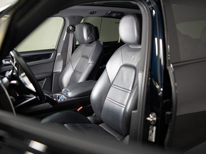 used 2019 Porsche Cayenne car, priced at $39,900