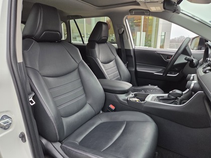 used 2021 Toyota RAV4 car, priced at $32,995