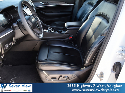 used 2024 Jeep Grand Cherokee car, priced at $45,910