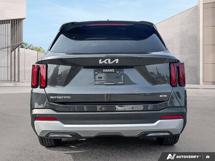 used 2025 Kia Sorento Hybrid car