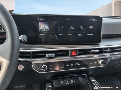 used 2025 Kia Sorento Hybrid car