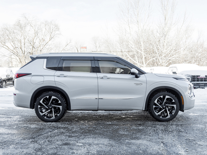 used 2023 Mitsubishi Outlander PHEV car, priced at $35,995